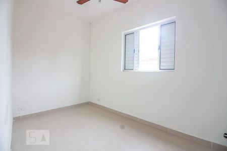 Quarto 1 de casa para alugar com 2 quartos, 60m² em Jaguaré, São Paulo