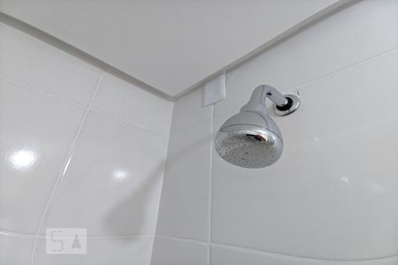 Banheiro chuveiro de apartamento à venda com 2 quartos, 60m² em Rincão, Novo Hamburgo