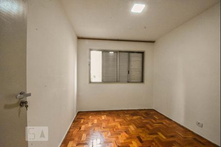 Apartamento à venda com 96m², 3 quartos e 1 vagaQuarto 02