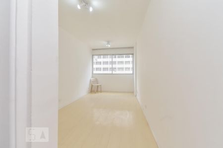 Apartamento à venda com 42m², 1 quarto e 1 vaga Apartamento à venda com 42m², 1 quarto e 1 vagaEntrada