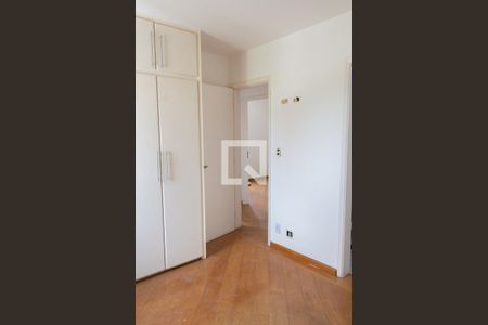 Apartamento para alugar com 170m², 3 quartos e 2 vagas Apartamento para alugar com 170m², 3 quartos e 2 vagasQuarto 3