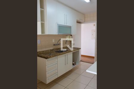 Apartamento para alugar com 170m², 3 quartos e 2 vagas Apartamento para alugar com 170m², 3 quartos e 2 vagasCozinha