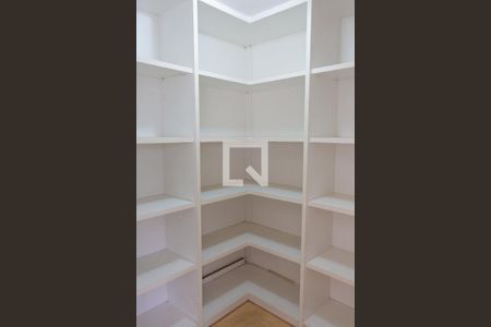 Apartamento para alugar com 170m², 3 quartos e 2 vagas Apartamento para alugar com 170m², 3 quartos e 2 vagasCozinha