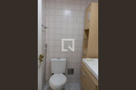 Apartamento para alugar com 170m², 3 quartos e 2 vagas Apartamento para alugar com 170m², 3 quartos e 2 vagasBanheiro