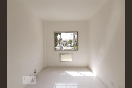 Apartamento à venda com 73m², 2 quartos e 1 vagaQuarto 2