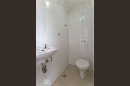 Banheiro de Serviço  de apartamento à venda com 3 quartos, 101m² em Vila Helena, Jundiaí