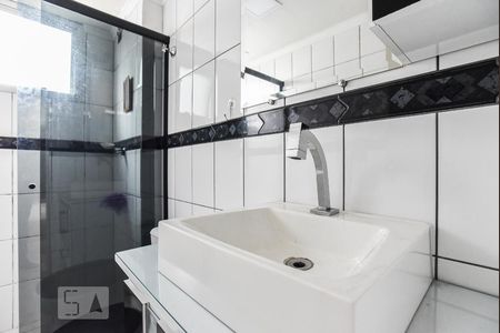 Banheiro de apartamento para alugar com 2 quartos, 58m² em Ferrazópolis, São Bernardo do Campo