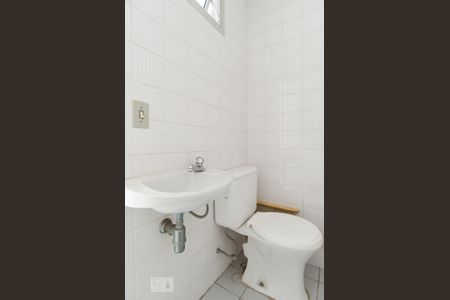 Apartamento para alugar com 60m², 2 quartos e 1 vaga Apartamento para alugar com 60m², 2 quartos e 1 vagaBanheiro de serviço