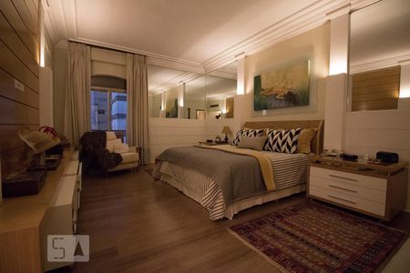 Apartamento à venda com 320m², 3 quartos e 3 vagas Apartamento à venda com 320m², 3 quartos e 3 vagasSuite 1