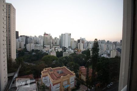Apartamento à venda com 320m², 3 quartos e 3 vagas Apartamento à venda com 320m², 3 quartos e 3 vagasVista da Rua