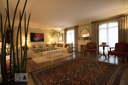 Apartamento à venda com 320m², 3 quartos e 3 vagas Apartamento à venda com 320m², 3 quartos e 3 vagasSala de Estar