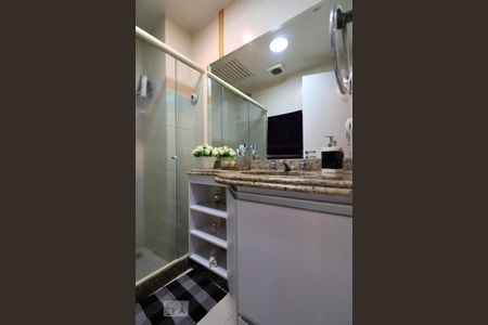 Apartamento à venda com 115m², 3 quartos e 2 vagasBanheiro Corredor