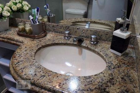 Apartamento à venda com 115m², 3 quartos e 2 vagasBanheiro Corredor