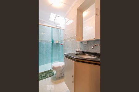 Banheiro de casa à venda com 3 quartos, 140m² em Utinga, Santo André