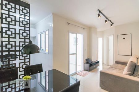 Sala de apartamento à venda com 2 quartos, 45m² em Vila Scarpelli, Santo André