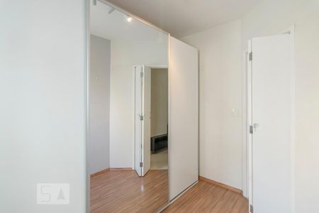 Quarto 2 de apartamento à venda com 2 quartos, 45m² em Vila Scarpelli, Santo André