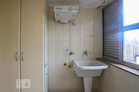 Apartamento para alugar com 110m², 3 quartos e 1 vagaÁrea de Serviço