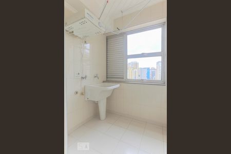 Apartamento para alugar com 110m², 3 quartos e 1 vagaÁrea de Serviço