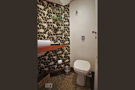 Lavabo de apartamento à venda com 3 quartos, 165m² em Vila Suzana, São Paulo