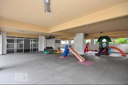 Apartamento à venda com 48m², 2 quartos e 1 vaga Apartamento à venda com 48m², 2 quartos e 1 vagaÁrea Comum - Playground