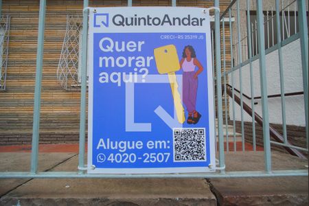 Placa de apartamento para alugar com 2 quartos, 54m² em São João, Porto Alegre