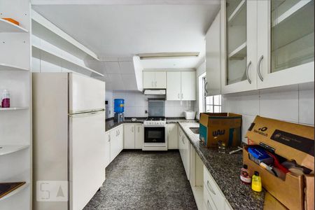 Casa à venda com 200m², 3 quartos e 2 vagasCozinha