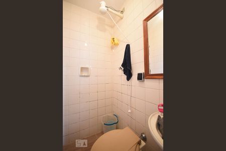 Apartamento para alugar com 235m², 4 quartos e 4 vagasBanheiro de Serviço