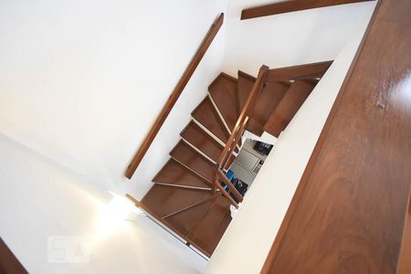 Apartamento para alugar com 235m², 4 quartos e 4 vagasEscada