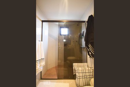 Apartamento para alugar com 235m², 4 quartos e 4 vagasDetalhe do Banheiro Suíte 