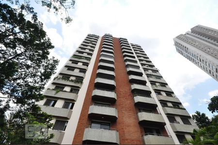 Apartamento para alugar com 235m², 4 quartos e 4 vagasFachada