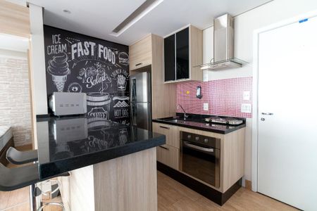 Cozinha de apartamento à venda com 1 quarto, 38m² em Jardim Flor da Montanha, Guarulhos