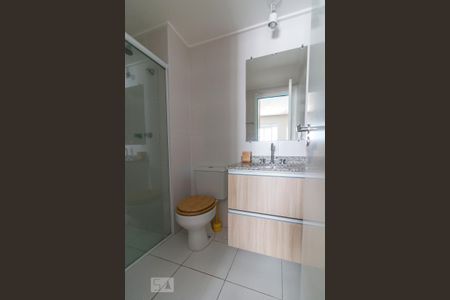 Banheiro quarto suíte de apartamento à venda com 1 quarto, 38m² em Jardim Flor da Montanha, Guarulhos