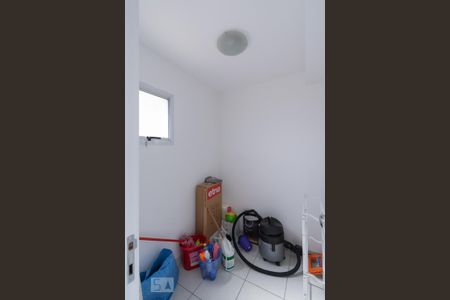 Apartamento à venda com 113m², 3 quartos e 2 vagas Apartamento à venda com 113m², 3 quartos e 2 vagasQuarto de Serviço
