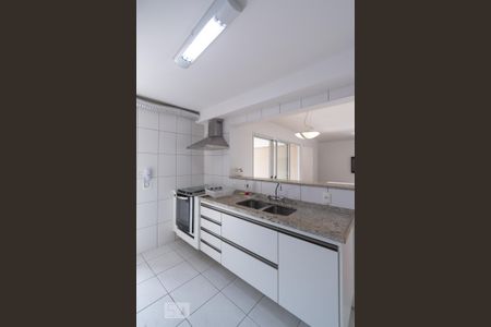 Apartamento à venda com 113m², 3 quartos e 2 vagas Apartamento à venda com 113m², 3 quartos e 2 vagasCozinha