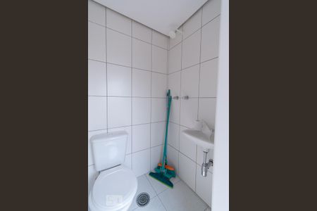 Apartamento à venda com 113m², 3 quartos e 2 vagas Apartamento à venda com 113m², 3 quartos e 2 vagasBanheiro de Serviço