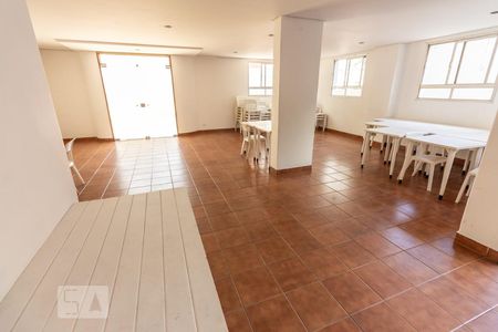 Apartamento à venda com 75m², 2 quartos e 1 vagaSalão de Festa