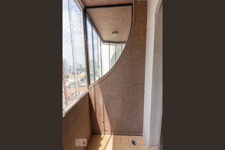 Apartamento à venda com 75m², 2 quartos e 1 vagaVaranda