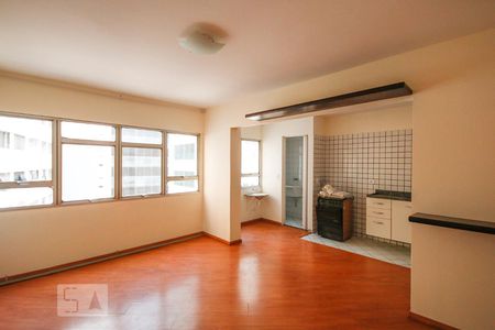 Sala  de apartamento para alugar com 1 quarto, 57m² em Aclimação, São Paulo