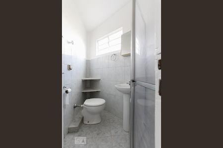 Banheiro  de apartamento para alugar com 2 quartos, 49m² em Parque Jabaquara, São Paulo