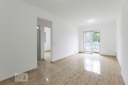 Sala de apartamento para alugar com 3 quartos, 71m² em Vila das Mercês, São Paulo
