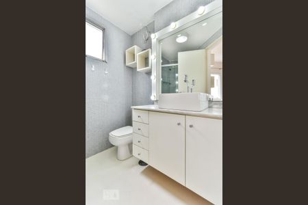 Suíte - Banheiro de apartamento para alugar com 1 quarto, 40m² em Pinheiros, São Paulo