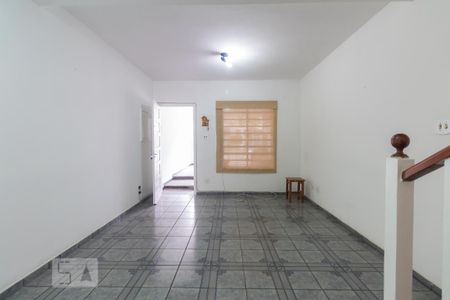 Sala de casa para alugar com 2 quartos, 90m² em Chácara Japonesa, São Paulo
