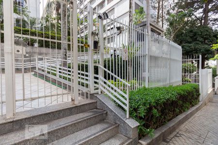 Apartamento à venda com 98m², 2 quartos e 1 vagaFachada