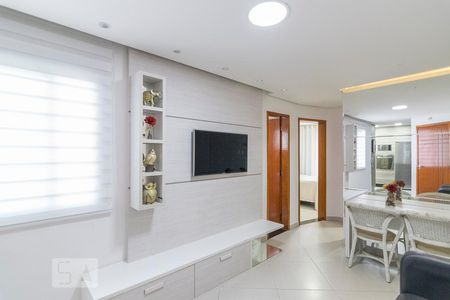 Sala de apartamento à venda com 2 quartos, 100m² em Vila Camilópolis, Santo André