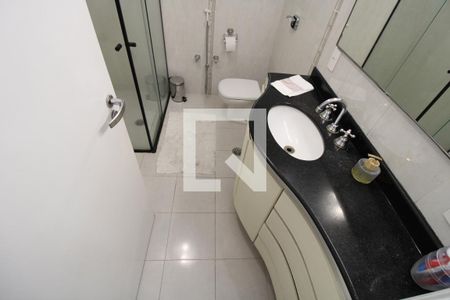 Apartamento à venda com 170m², 3 quartos e 1 vagaBanheiro social 