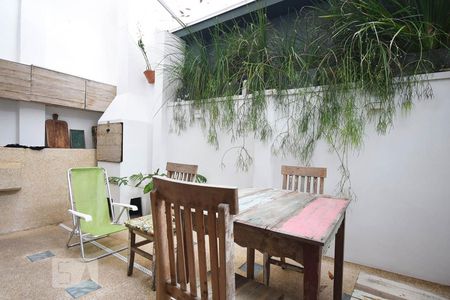 Varanda Gourmet	 de casa à venda com 2 quartos, 110m² em Real Parque, São Paulo