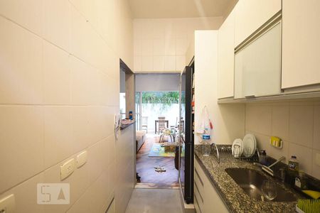 Casa para alugar com 110m², 2 quartos e 2 vagasCozinha