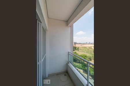 Varanda de apartamento à venda com 2 quartos, 54m² em Quitaúna, Osasco