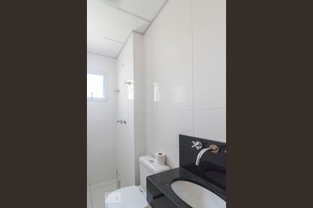 Banheiro de apartamento à venda com 2 quartos, 54m² em Quitaúna, Osasco