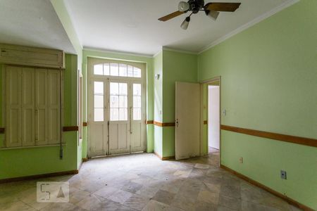 Sala de apartamento à venda com 2 quartos, 70m² em Santana, Porto Alegre